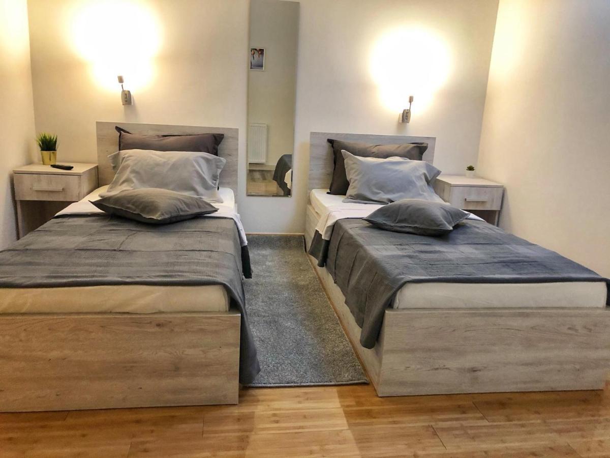 Tepic Garni Hotel Temerin Eksteriør billede