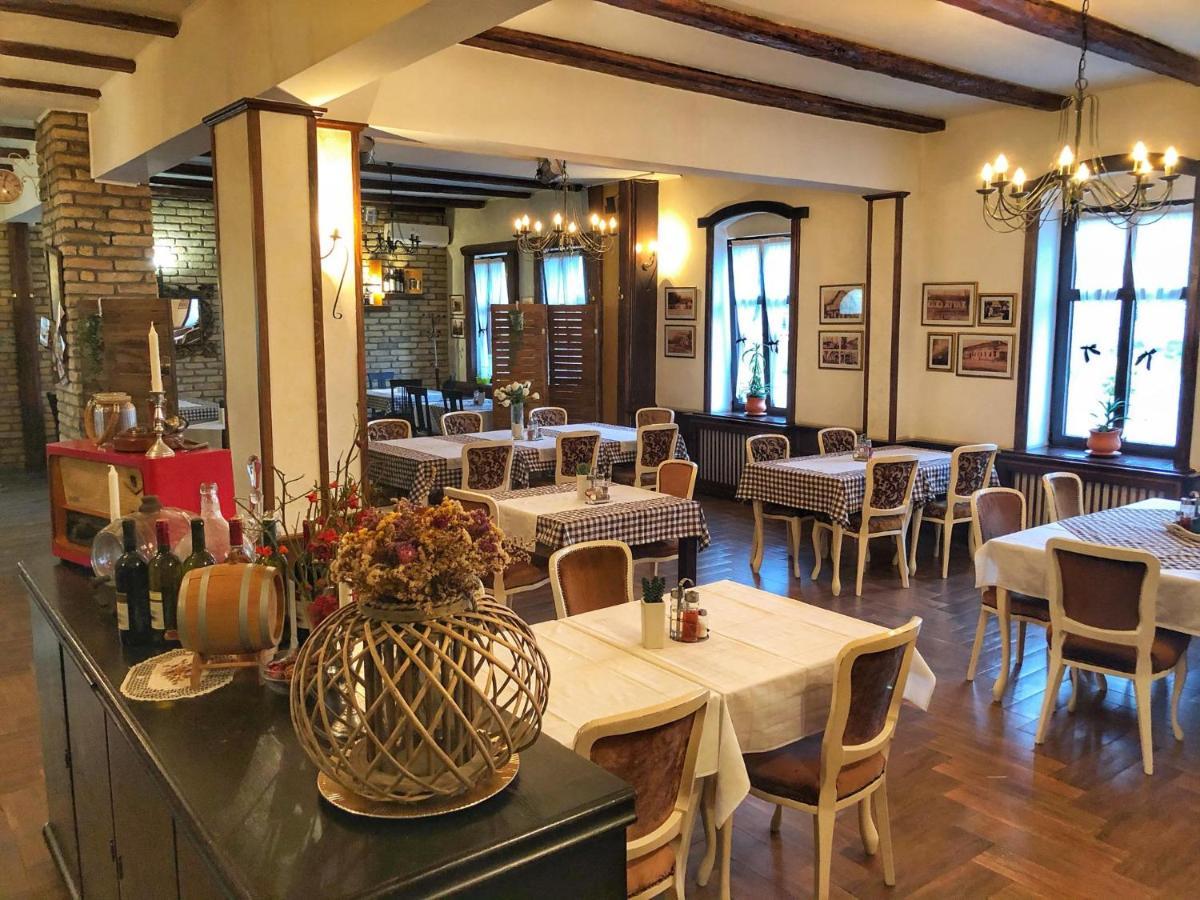 Tepic Garni Hotel Temerin Eksteriør billede