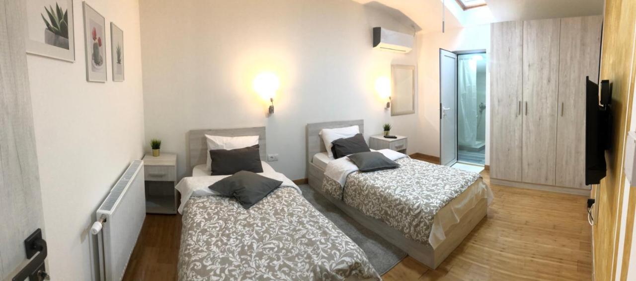 Tepic Garni Hotel Temerin Eksteriør billede
