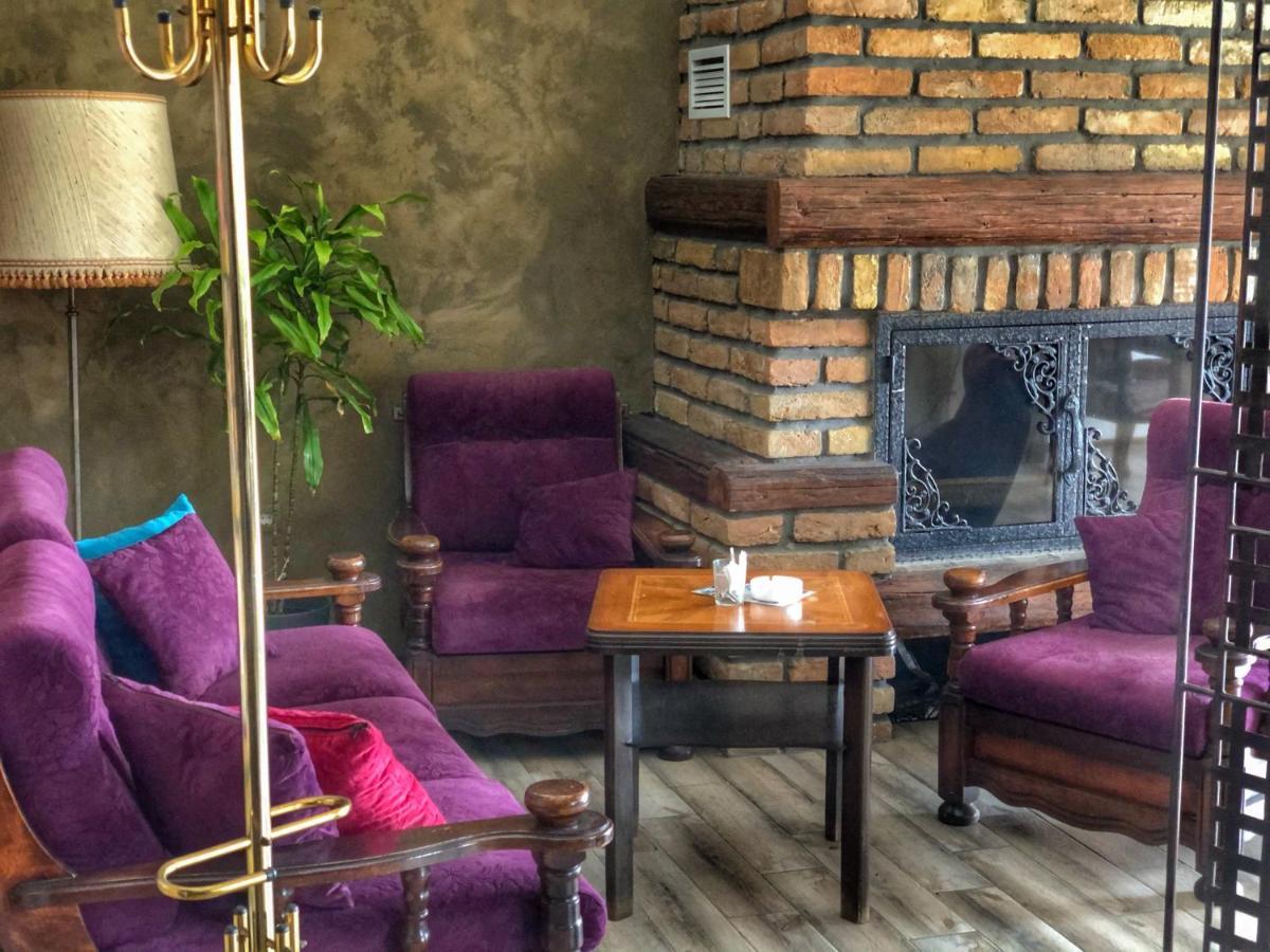 Tepic Garni Hotel Temerin Eksteriør billede
