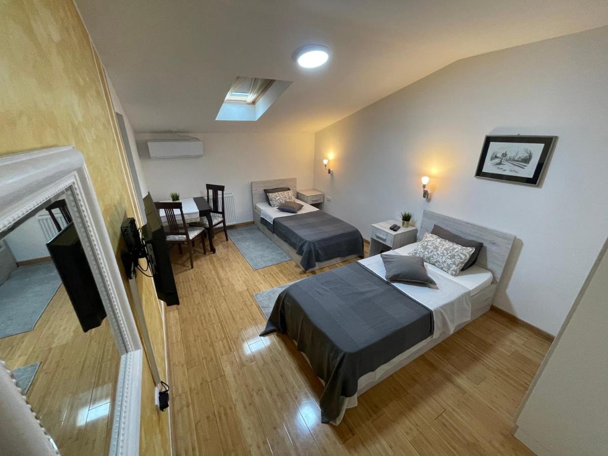 Tepic Garni Hotel Temerin Eksteriør billede