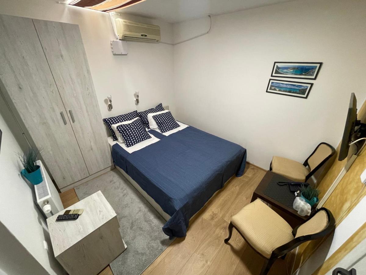 Tepic Garni Hotel Temerin Eksteriør billede