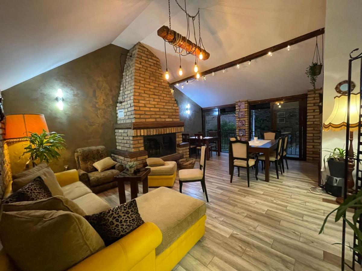 Tepic Garni Hotel Temerin Eksteriør billede
