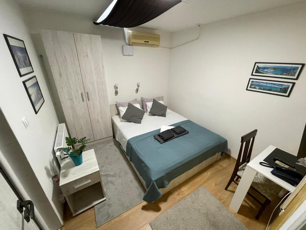 Tepic Garni Hotel Temerin Eksteriør billede