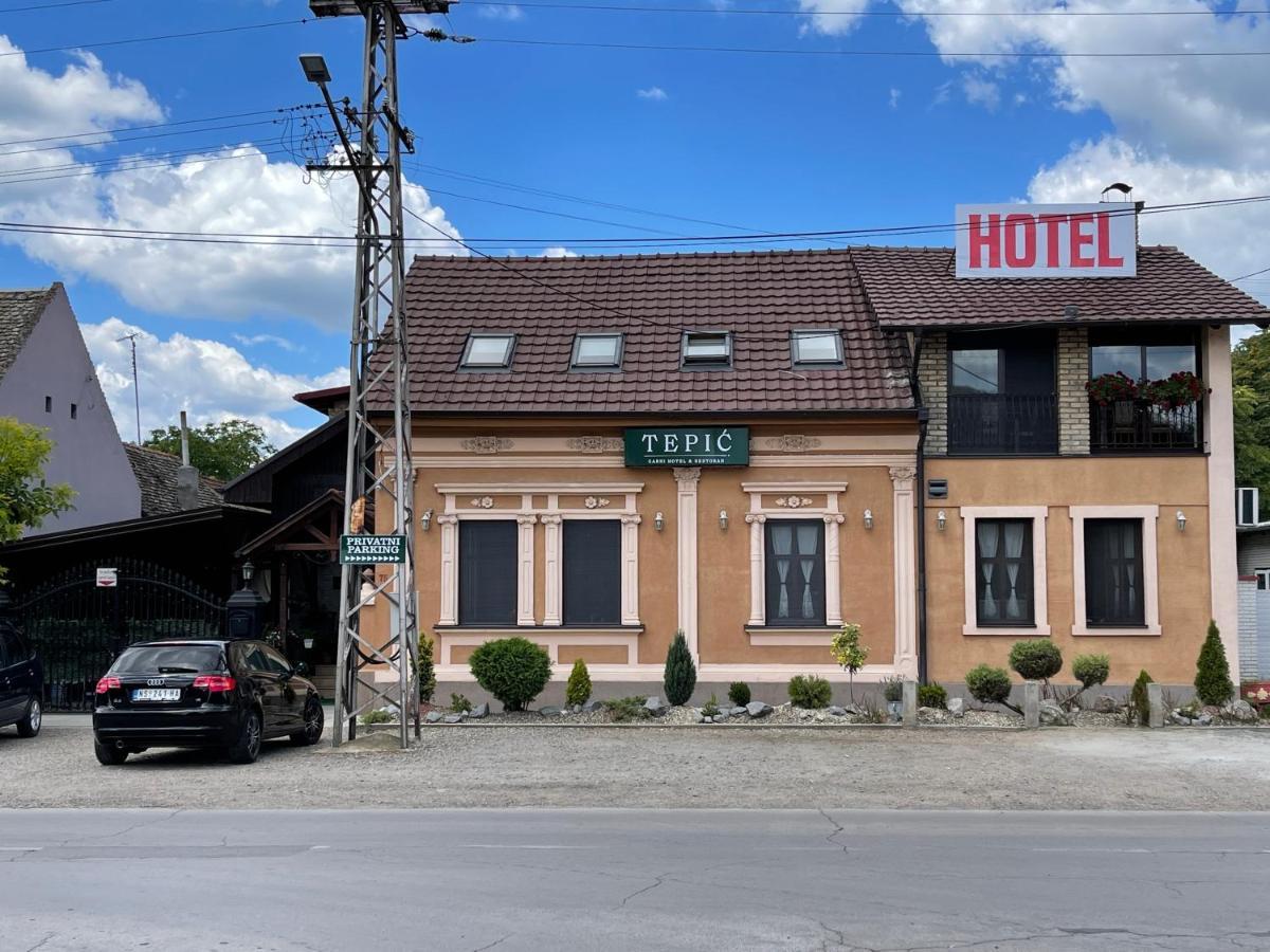 Tepic Garni Hotel Temerin Eksteriør billede