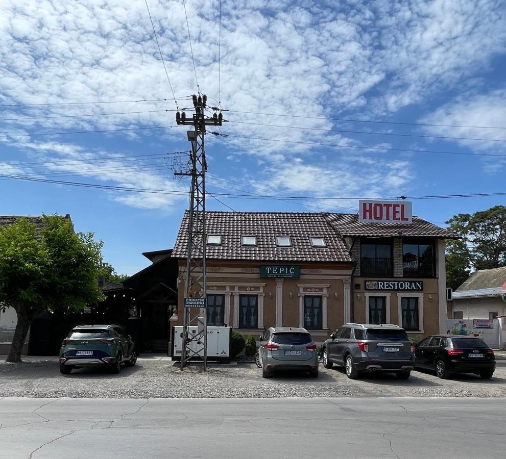 Tepic Garni Hotel Temerin Eksteriør billede
